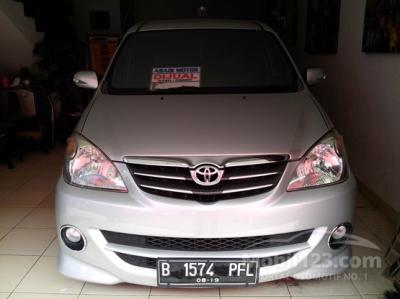 2009 - Toyota Avanza S