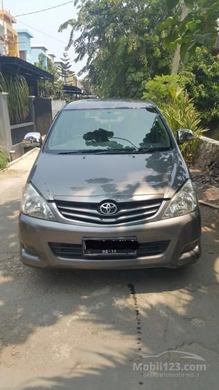 2009 Toyota Kijang Innova TGN40 (Gas) 2.0 E Wagon