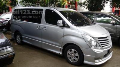 2010 Hyundai H-1 2.5 MPV Minivans