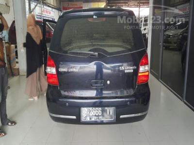 2010 Nissan Grand Livina 1,5 MPV Minivans