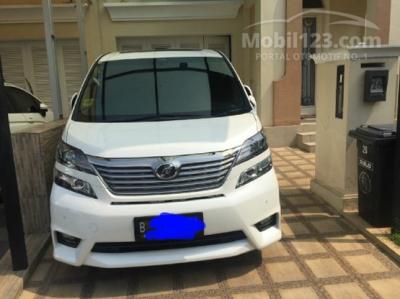 2010 Toyota Vellfire 2,4 MPV Minivans