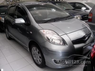 2010 - Toyota Yaris E