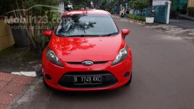 2011 Ford Fiesta 1.4 Trend Hatchback Merah Mulus