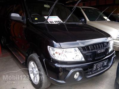 2011 - Isuzu Panther TOURING