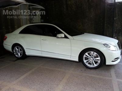 2011 Mercedes-Benz E300 Avantgarde Panoramic, pajak 1 thn