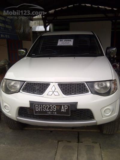 2011 Mitsubishi Strada Triton 2.5 Double Cabin