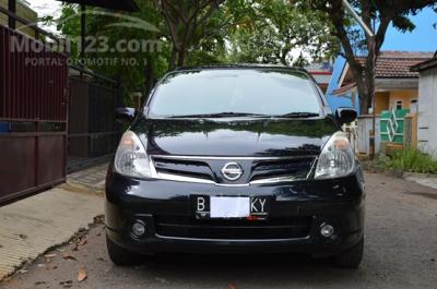 2011 Nissan Grand Livina 1.5 XV Kondisi Bagus