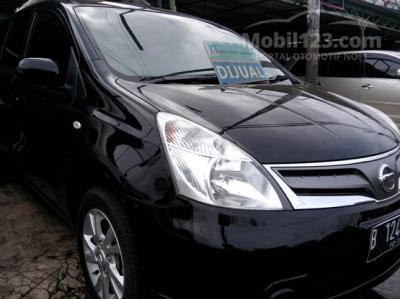 2011 - Nissan Grand Livina