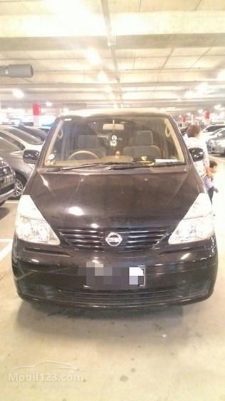 2011 Nissan Serena 2.0 MPV Minivans