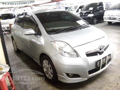 2011 - Toyota Yaris E Hatchback