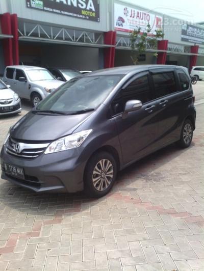 2012 Honda Freed 1.5 MPV Minivans