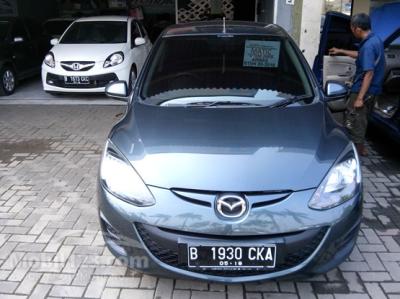 2012 - Mazda 2 V