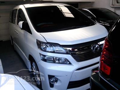 2012 - Toyota Vellfire