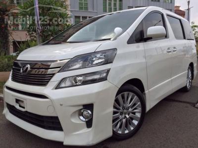 2012 Toyota Vellfire 2.4 MPV Minivans