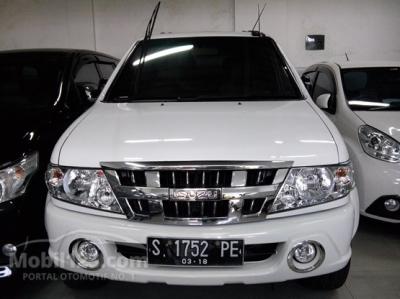 2013 - Isuzu Panther TOURING