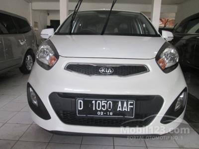 2013 - KIA Picanto Compact Car City Car