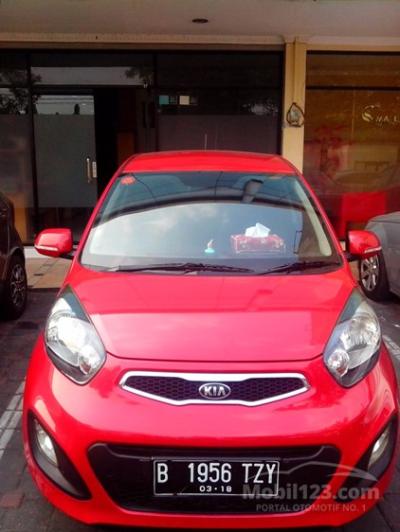 2013 KIA Picanto warna merah automatic