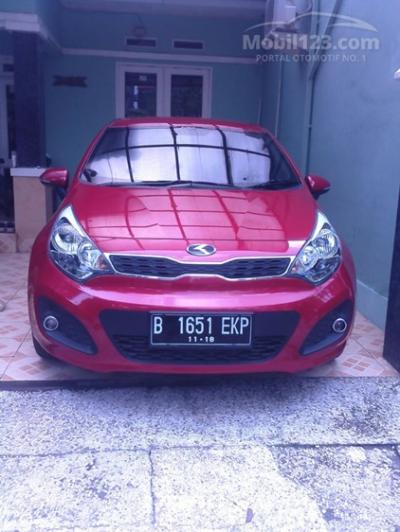 2013 KIA Rio 1.4 Sedan Km baru 2,000 an