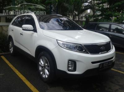 2013 KIA Sorento 2.4 AT White FWD luxury