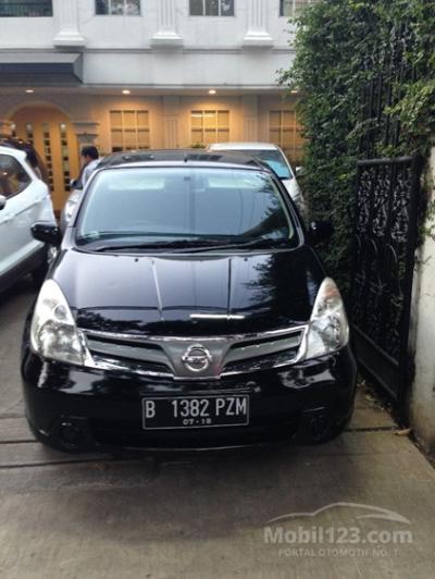 2013 Nissan Grand Livina L10 - (2012 Facelift) 1,5 SV Wagon