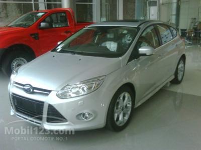 2014 Ford Focus 2,0 Hatchback..automatic park assist..automatic city stop..