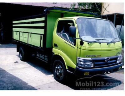 2014 Hino Dutro 4.0 Trucks (6,8 PS) + Dump Bak kayu Belitung