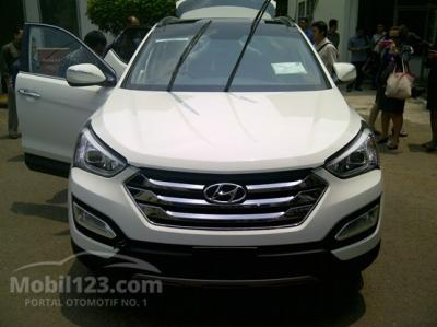 2014 Hyundai Santa Fe 2.4 SUV bensin