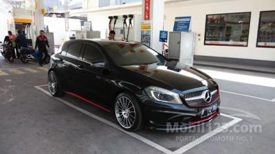 2014 Mercedes-Benz A250 W176 2.0 Sport Hatchback