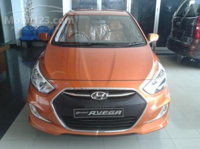 2015 Hyundai Grand Avega 1.4 Limited Edition Bisa Tuker Tambah