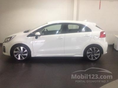 2015 KIA Rio 1.4 Platinum Hatchback