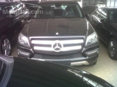 2015 Mercedes-Benz GL400 BLACK.SIAPA CEPAT DIA DAPAT