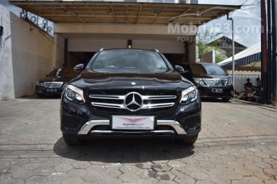 2015 - Mercedes-Benz GLC250