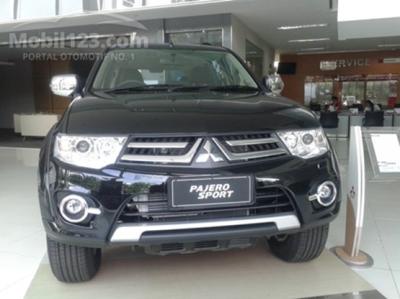 2015 Mitsubishi Pajero Sport Dakar AT