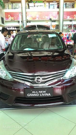 2015 Nissan Grand Livina