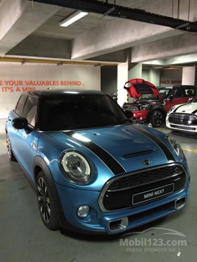 2015 The New MINI cooper S 5 doors ATPM , Mint condition