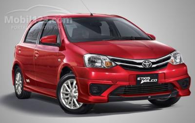 2015 - Toyota Etios Valco 1.2 E M/T TOMs