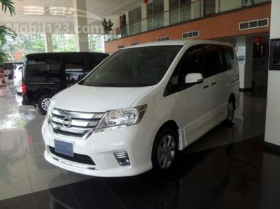 ALL NEW NISSAN SERENA 2.0 HWS NIK 2014 WHITE DISKON 55 JUTA HANYA DI MINGGU INI