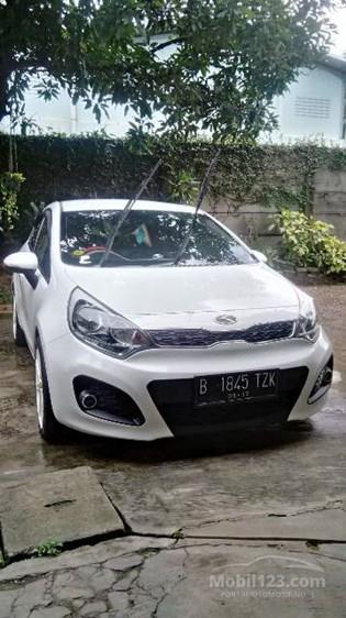 All New Kia Rio Manual 2012