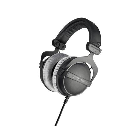 Beyerdynamic DT 770 Pro Studio Monitoring Headphone - Hitam