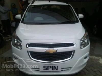 Chevrolet SPIN LTZ AT 2015 tdp Rp 39.774000