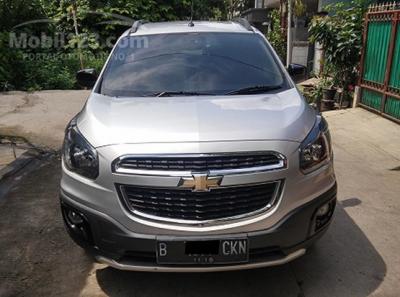 Chevrolet Spin TYPE ACTIVE AUTOMATIC TH. 2014 WARNA SILVER TDP 40 JUTA