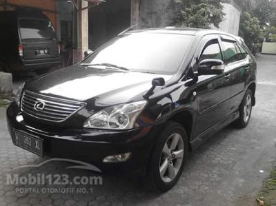 Di jual mobil tahun 2004 Toyota Harrier 2.4