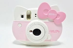 FUJIFILM INSTAX MINI HELLOKITTY