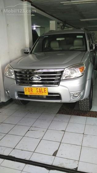 Ford Everest 2.5 XLT 4x4 manual silver th 2012