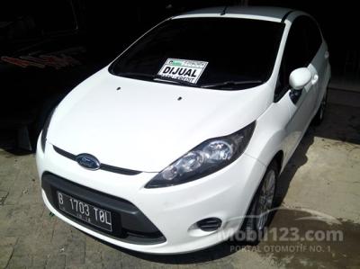 Ford Fiesta L Trendy 2011 MT Seperti Baru Putih Mulus