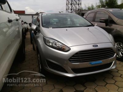 Ford Fiesta TREND MT1,5L NIK 2015