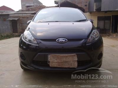 Ford Fiesta Trend 1.4 MT 2012 Akhir