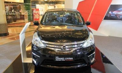 GRAND LIVINA HWS AUTECH NIK 2015 DISKON 25 JUTA (SISA 1 UNIT)