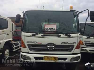 Hino FM 260 JD ( Trailer Tronton ) Tahun 2008