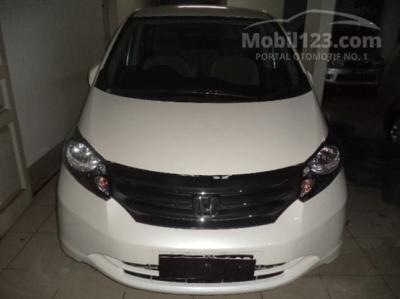 Honda Freed PSD 2012 Putih met